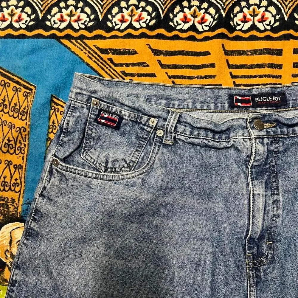 Bugle boy blue jean shorts Size 42 12